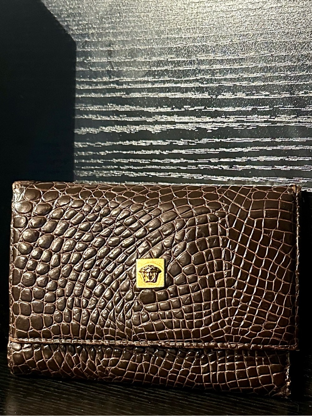 Vintage Gianni Versace Brown Croc Embossed Leather Trifold Wallet Clutch Medusa